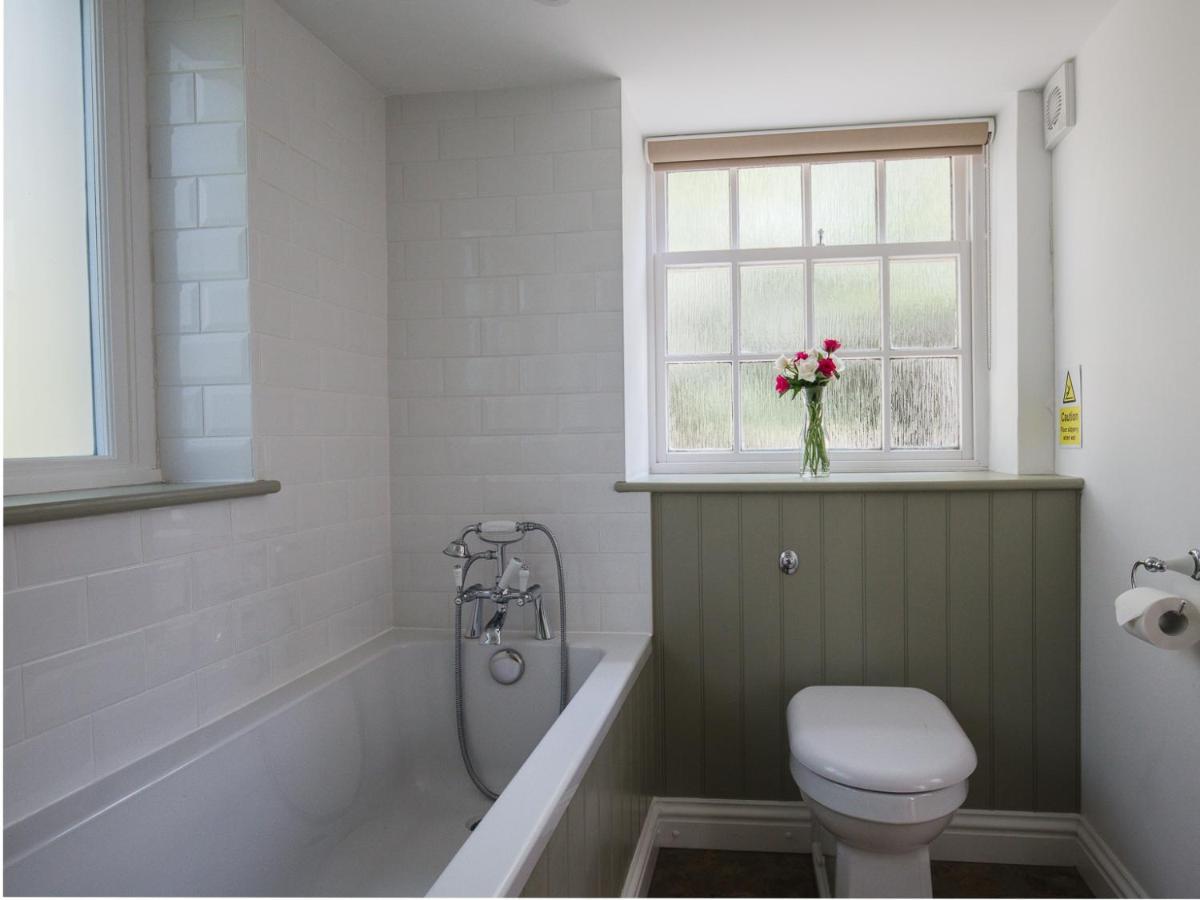 Queens Winchcombe Ngoại thất bức ảnh